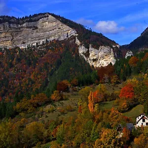 Hébergement de vacances Terre Rouge, Boulc